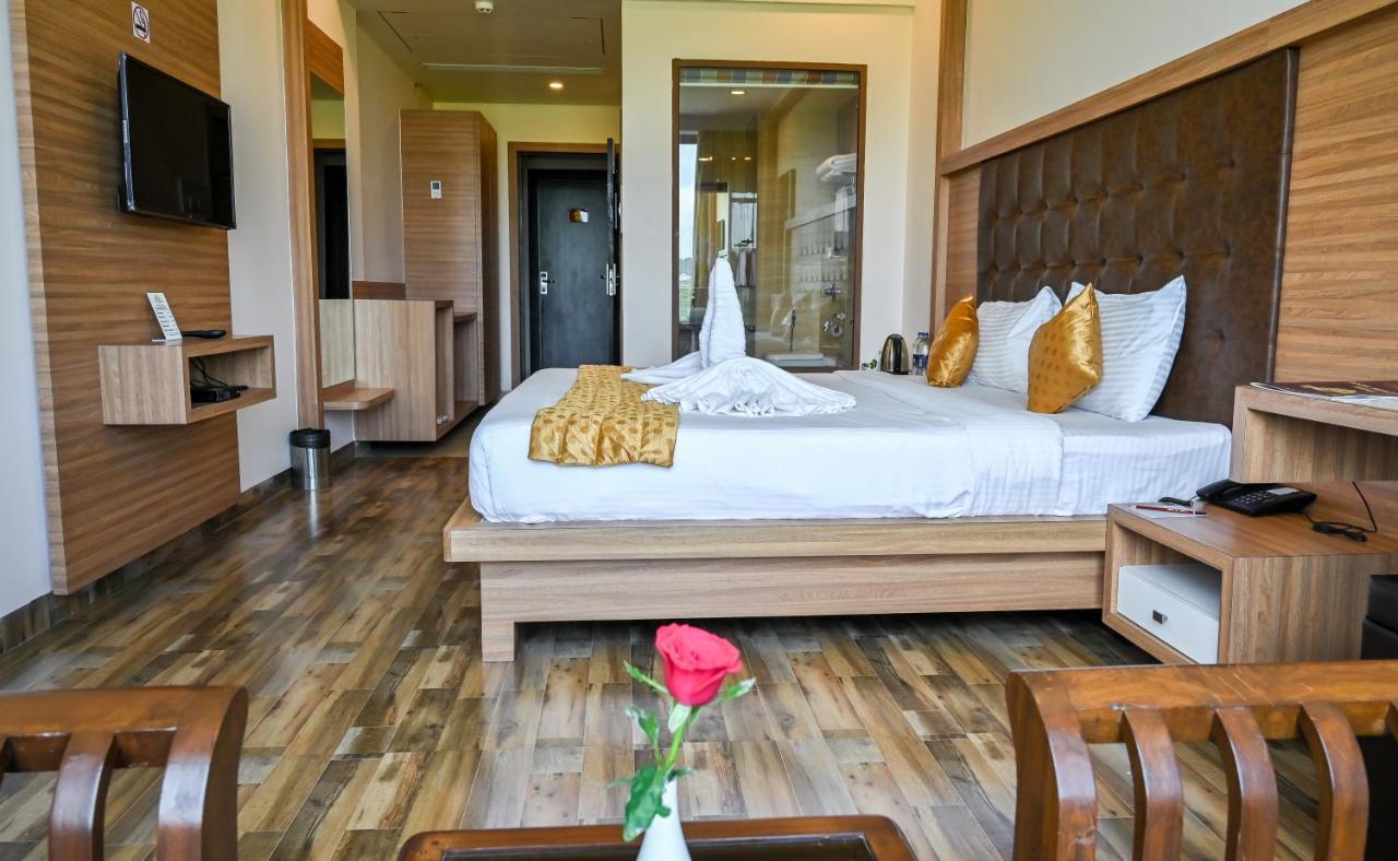 Hotel Laxmi Empire GOA Eksteriør billede