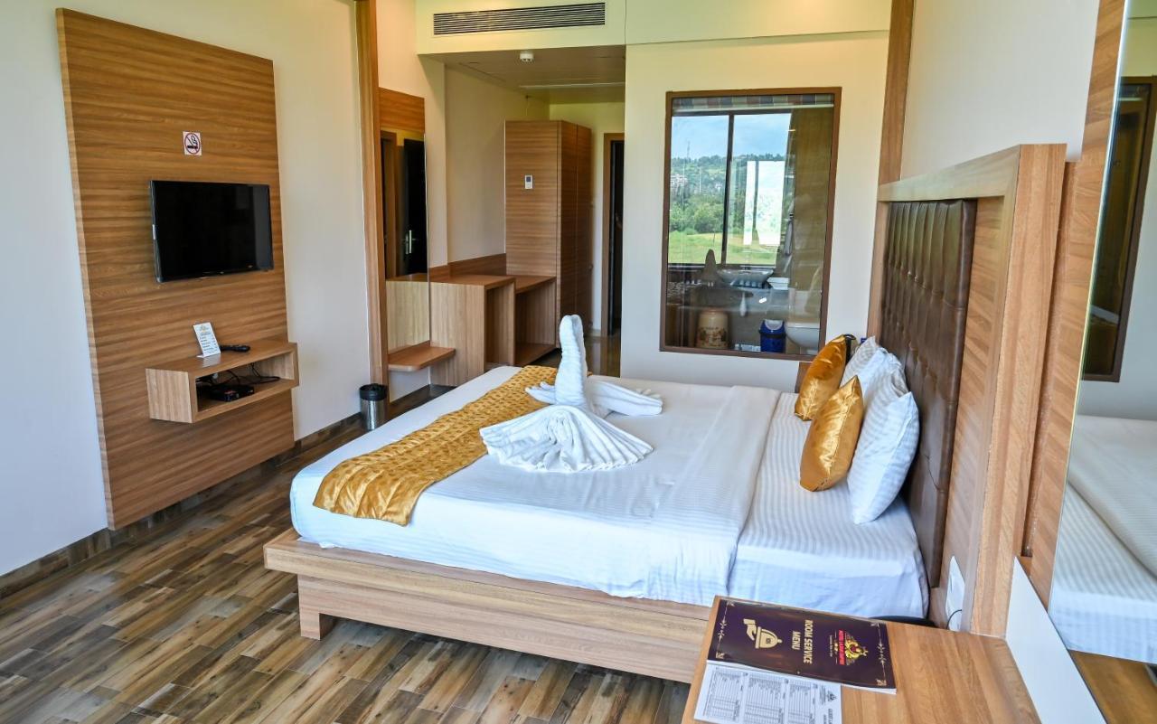 Hotel Laxmi Empire GOA Eksteriør billede