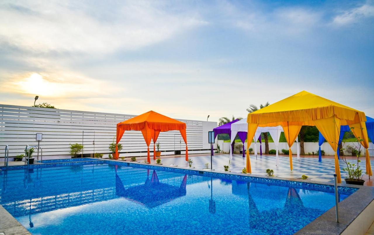 Hotel Laxmi Empire GOA Eksteriør billede