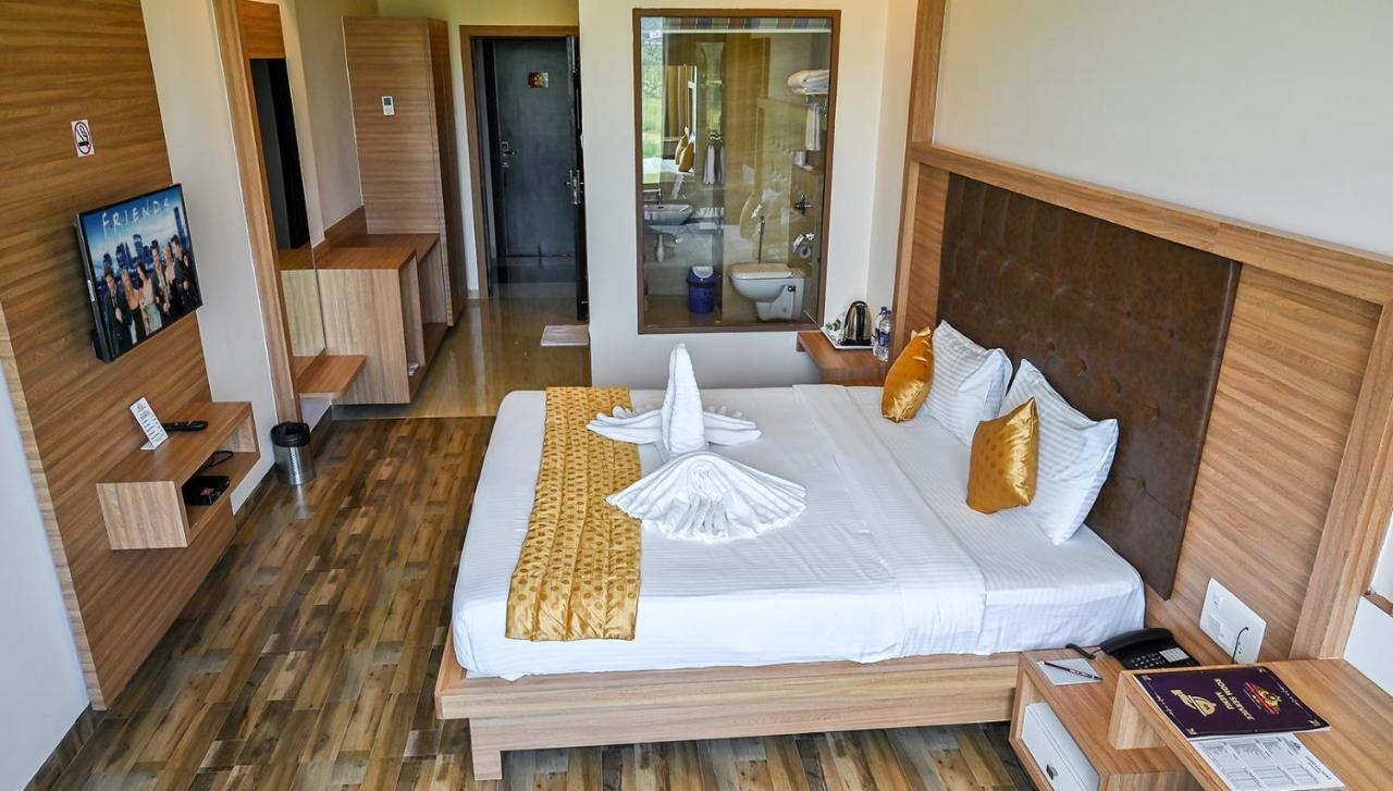 Hotel Laxmi Empire GOA Eksteriør billede