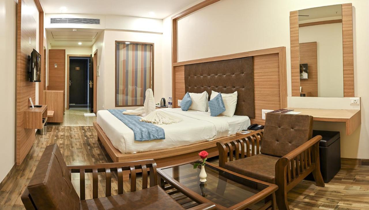Hotel Laxmi Empire GOA Eksteriør billede